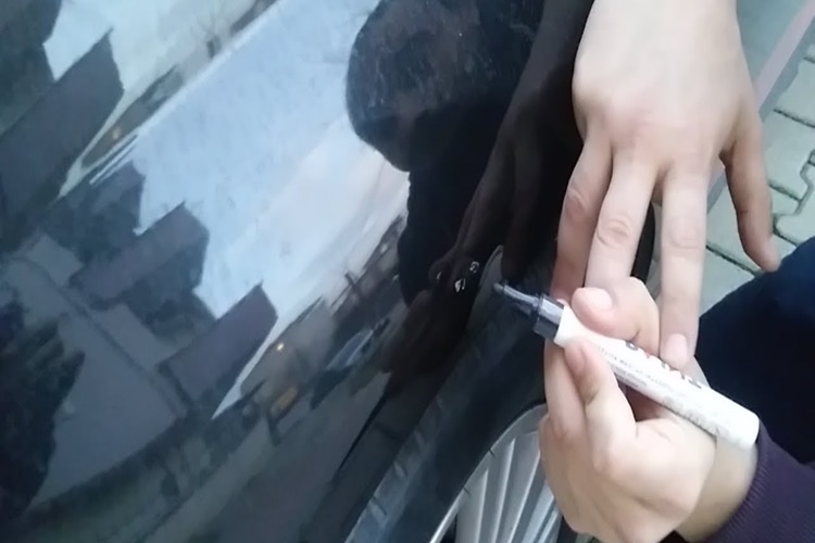 Oto Rötuş Kalemi İşe Yarıyor Mu?