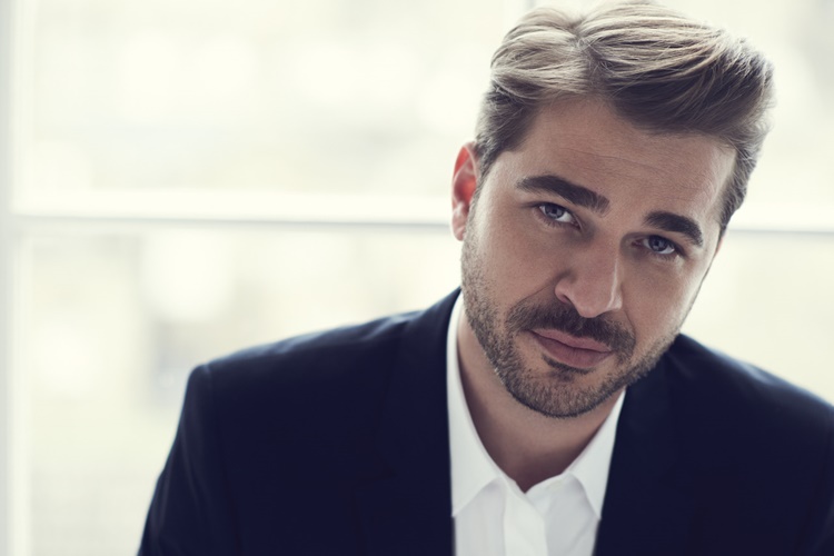 Oyuncu Engin Altan Düzyatan Hakkında Bilinmesi Gerekenler