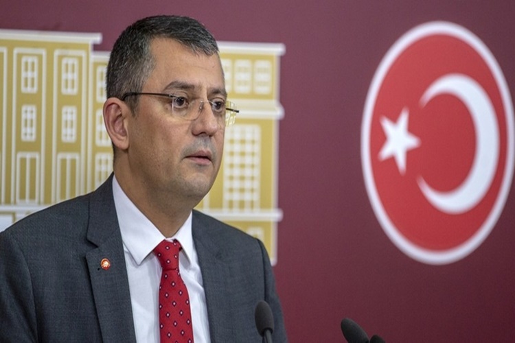 Özgür Özel Alevi Mi?