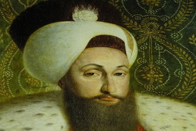 Padişahlar Neden Küpe Takar?