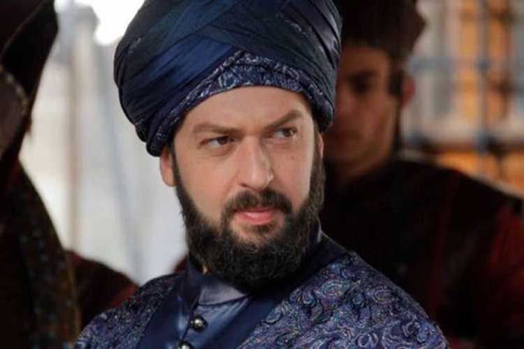 Pargalı İbrahim Paşa Gerçekten Heykellerini Yaptırdı Mı?