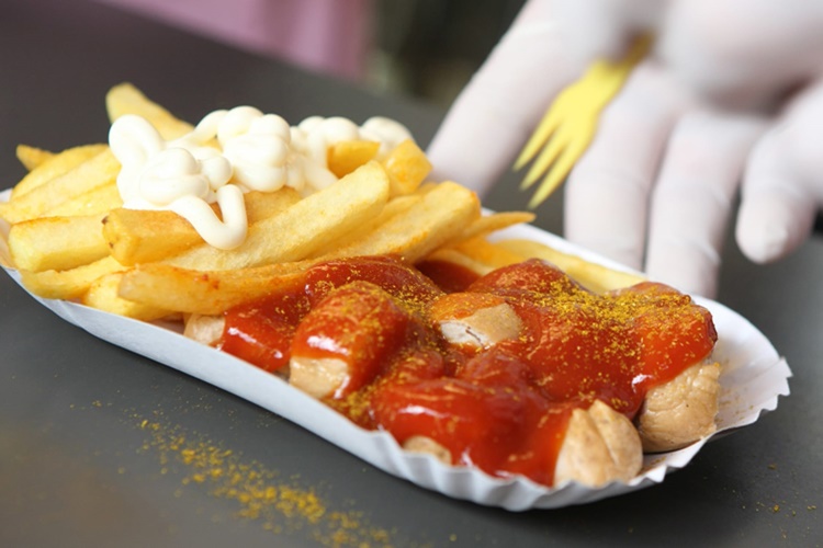 Patates Kızartırken Yapışmaması İçin Ne Yapılır?