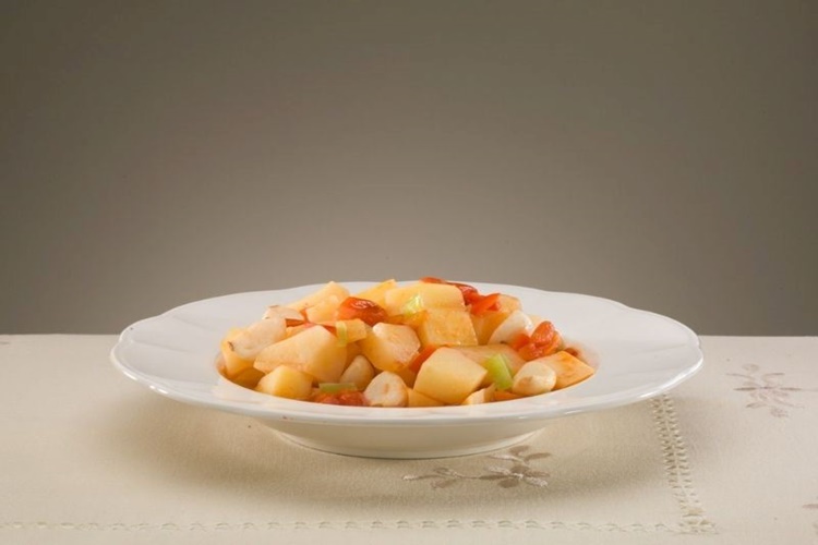 Patates Yemeğine Sarımsak Konur Mu?