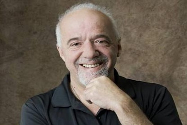 Paulo Coelho Hangi Dine Mensuptur?