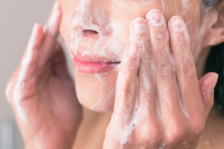 Peeling Yüzü Çizer Mi?