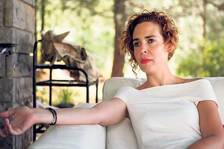 Pelin Batu Aslen Nerelidir?