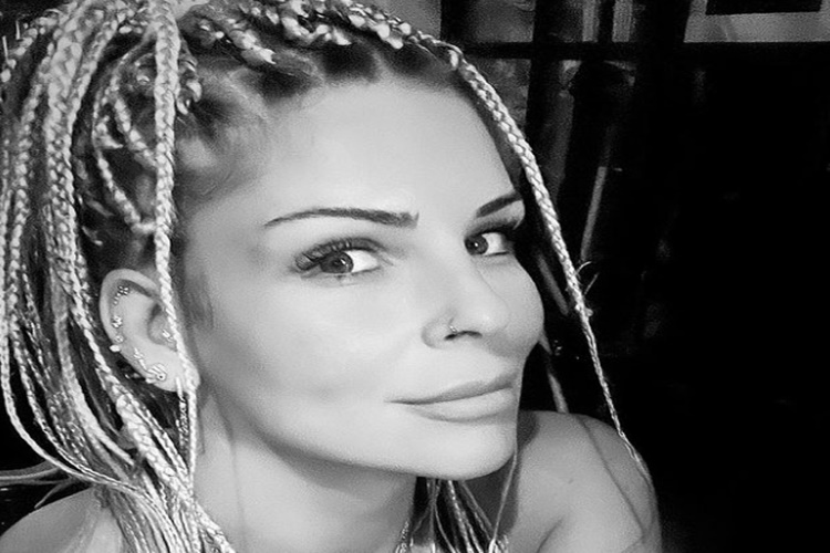 Pelin Öztekin Aslen Nerelidir?