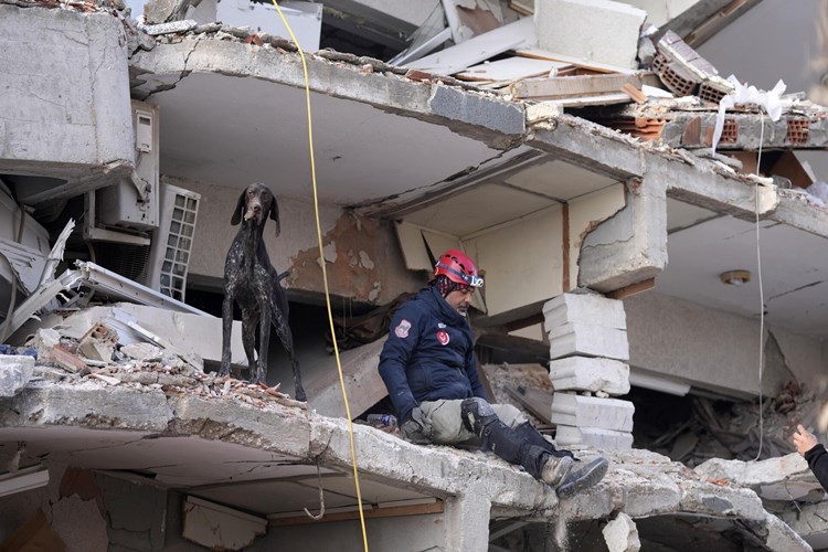 Perde Beton Depreme Dayanıklı Mı?