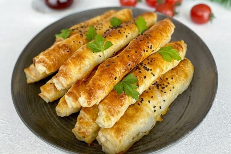 Pişmemiş Börek Buzlukta Nasıl Saklanır?