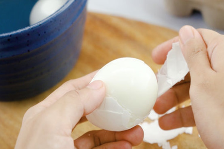 Pişmiş Yumurtanın Bozuk Olduğu Nasıl Anlaşılır?
