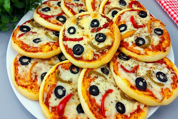 Pizza Kaç Dakikada Pişer?