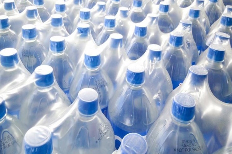 Plastik Kokusu Zehirler Mi?