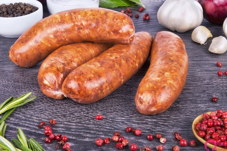 Polonez Sucuk Helal Mi?