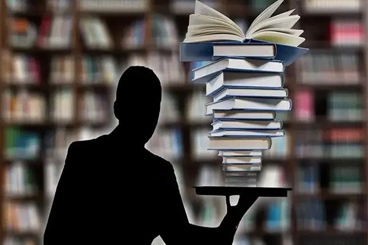 Profesör Kaç Yıl Okur?