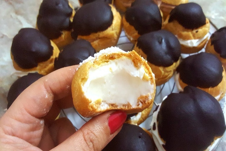 Profiterol Hamuru Katı Olursa Ne Yapılmalı?