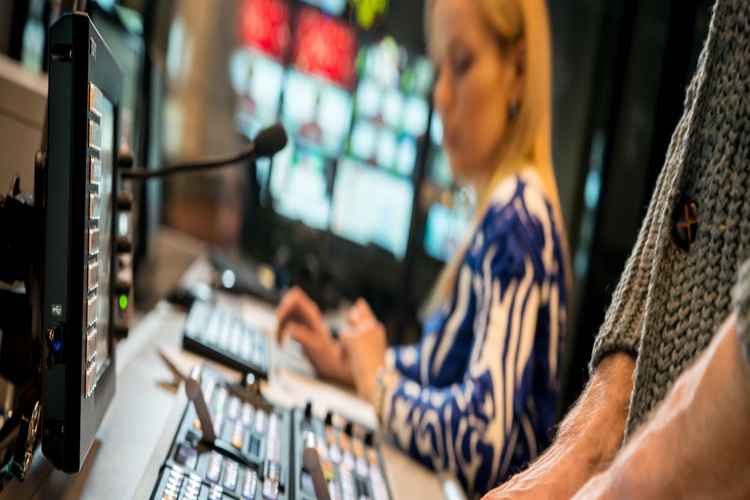 Radyo Programcısı Eğitimi Ne Kadar Sürer?