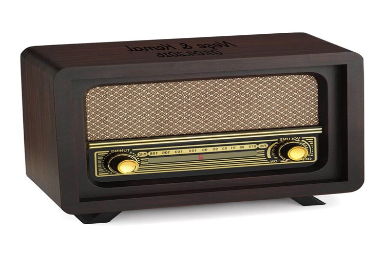 Radyoyu Kim Buldu?