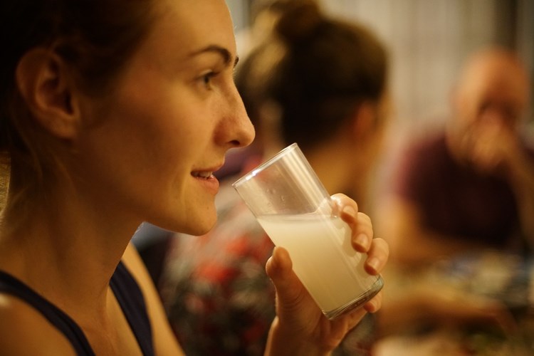 Rakı Neden Acı Olur?