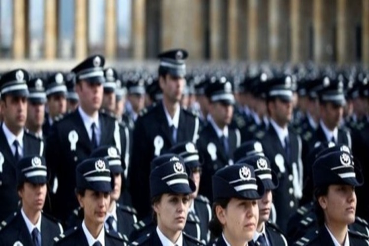Renk Körlüğü Polisliğe Engel Mi?