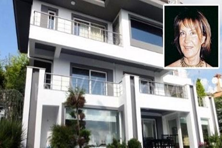 Revan Sadıkoğlu Kimin Kızı?