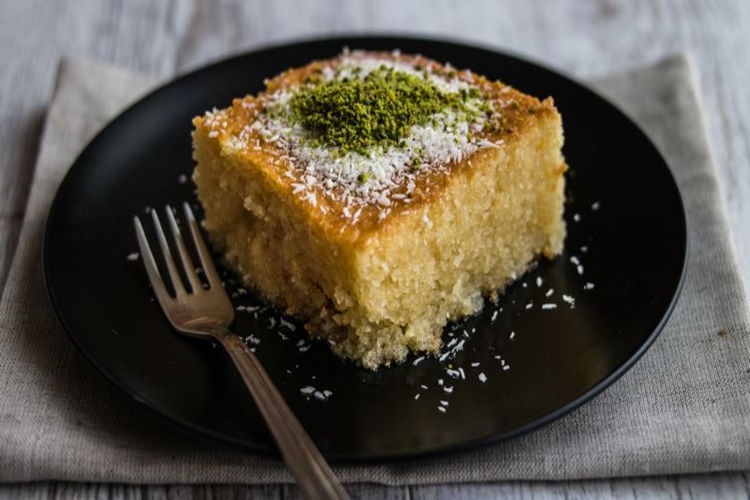 Revani Neden Sert Olur?