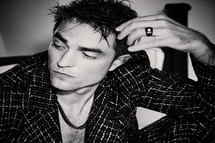 Robert Pattinson Burnu Estetik Mi?