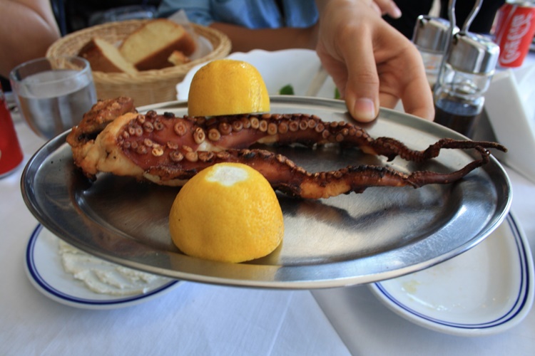 Rodos’ta Ne Yenir?