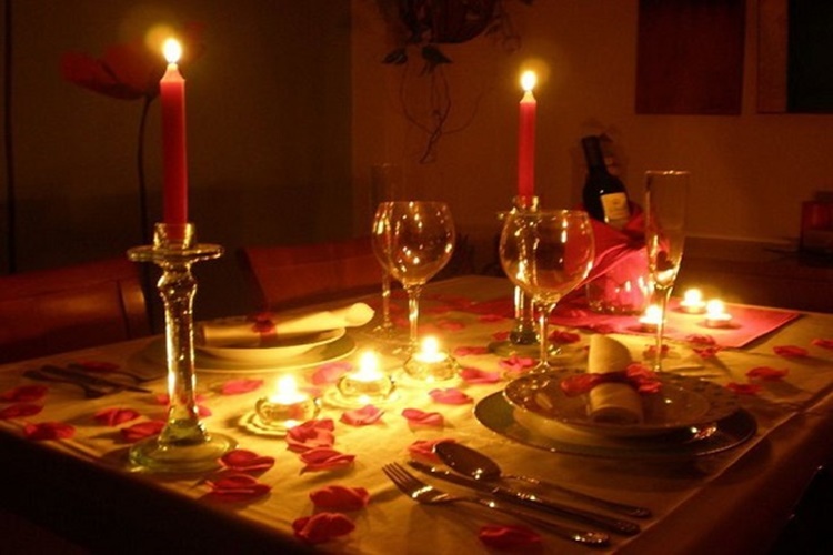 Romantik Kadın Olmak İçin Ne Yapmalı?