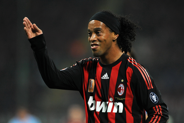 Ronaldinho Futbolu Ne Zaman Bıraktı?
