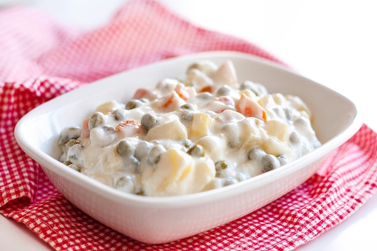 Rus Salatası Nereye Ait Bir Yemektir?