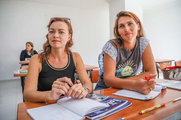Ruslar Ukraynalılar İle Aynı Mı?