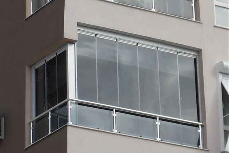 Rüyada Cam Balkon Görmek Ne Anlama Gelir?
