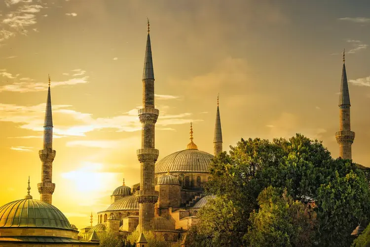 Rüyada Camiye Çağırılmak Ne Anlama Gelir?