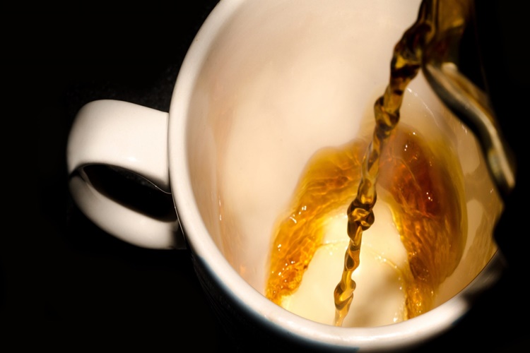 Rüyada Çay Doldurmak Ne Anlama Gelir?
