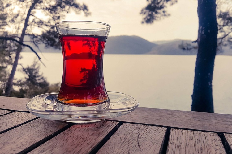 Rüyada Çay Görmek Ne Anlama Gelir?