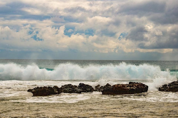 Rüyada Dalgaların Cama Vurması Ne Anlama Gelir?