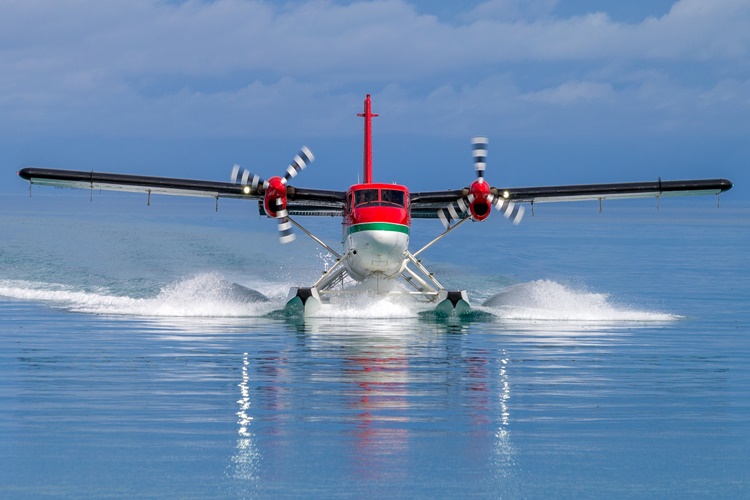 Rüyada Deniz Uçağına Binmek Ne Anlama Gelir?