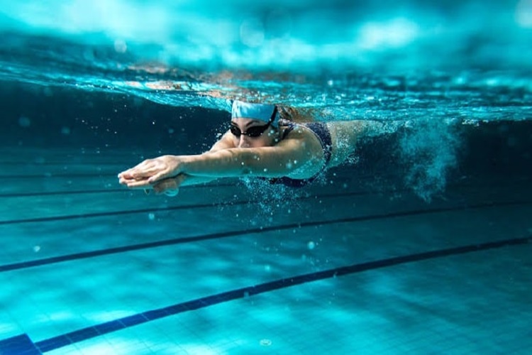Rüyada Gölde Yüzen İnsanlar Görmek Ne Anlama Gelir?