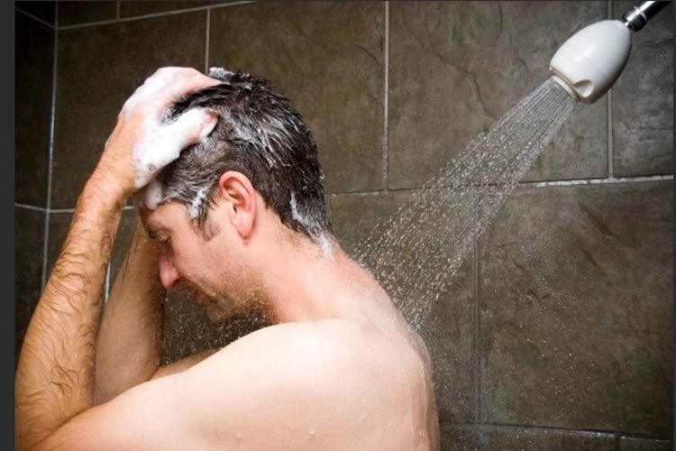 Rüyada Görümcenin Banyo Yaptığını Görmek Ne Anlama Gelir?