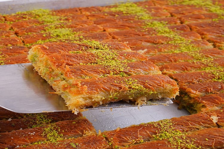 Rüyada Kadayıf Dolması Görmek Neye İşarettir?