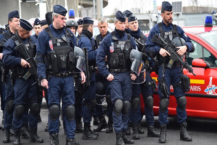 Rüyada Polise Şikayet Edilmek Ne Anlama Gelir? 