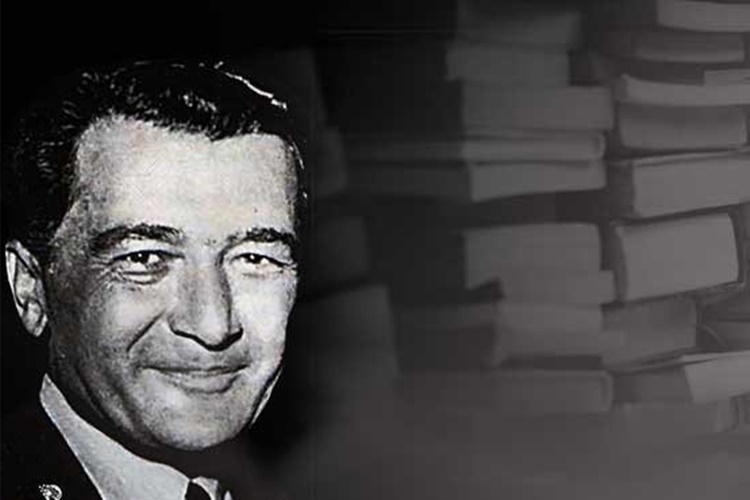 Sabahattin Eyüboğlu Edebi Kişiliği Nedir?