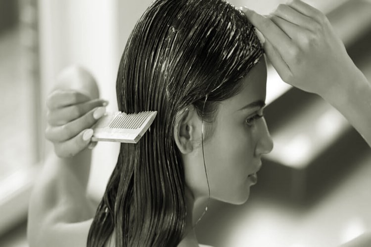 Saç Maskesi Kaç Dakika Bekletilir?