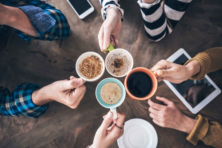 Sade Nescafede Kafein Var Mı?