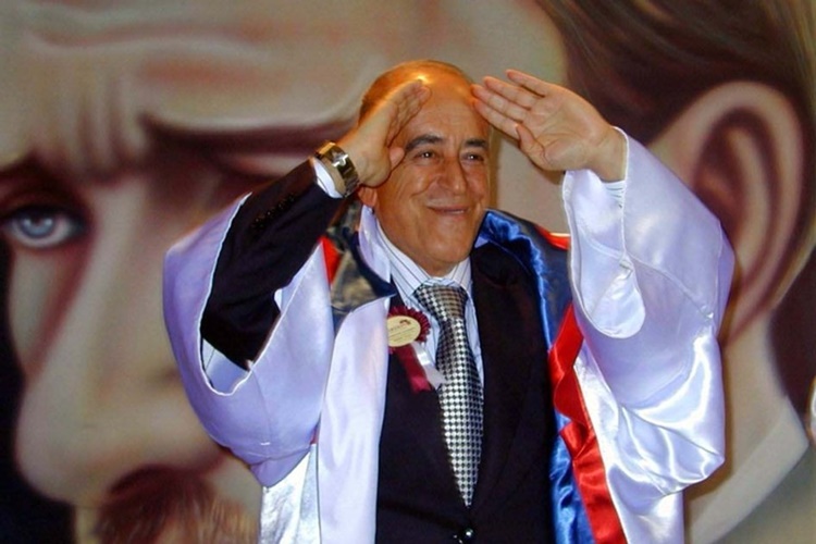 Sakıp Sabancı’nın Boyu Kaç CM?