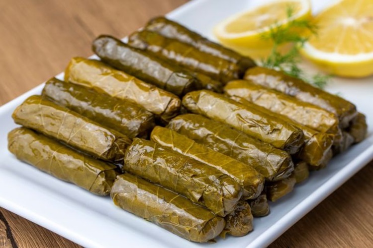Salamura Yaprak Ne Zaman Açılır?