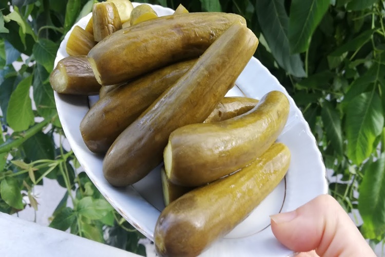 Salatalık Turşusu Neden Bulanık Olur?