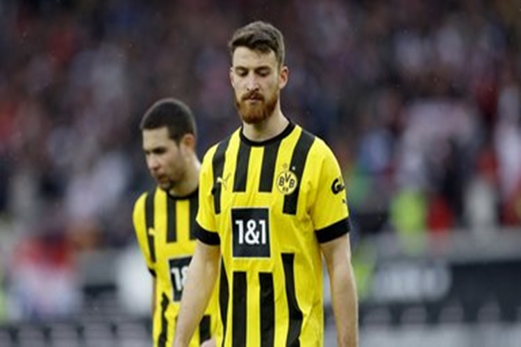 Salih Özcan Hangi Takımlarda Oynadı?