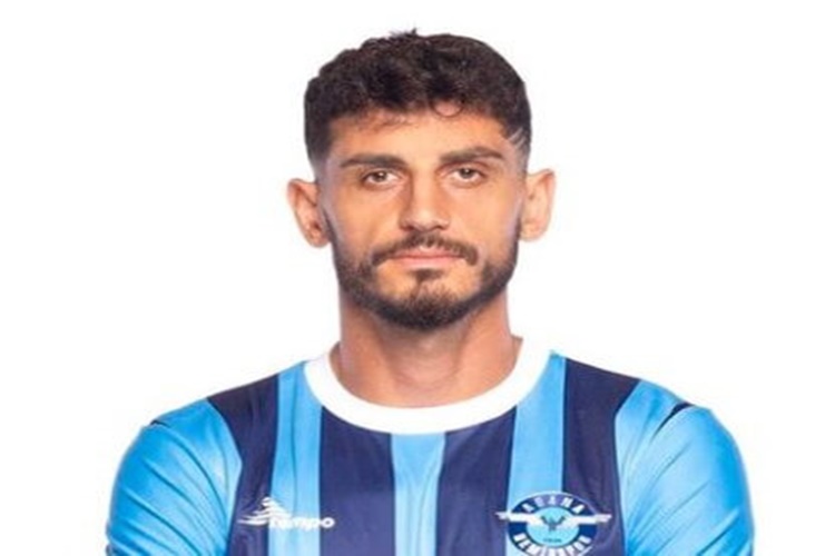 Samet Akaydın Hangi Mevkide Oynuyor?