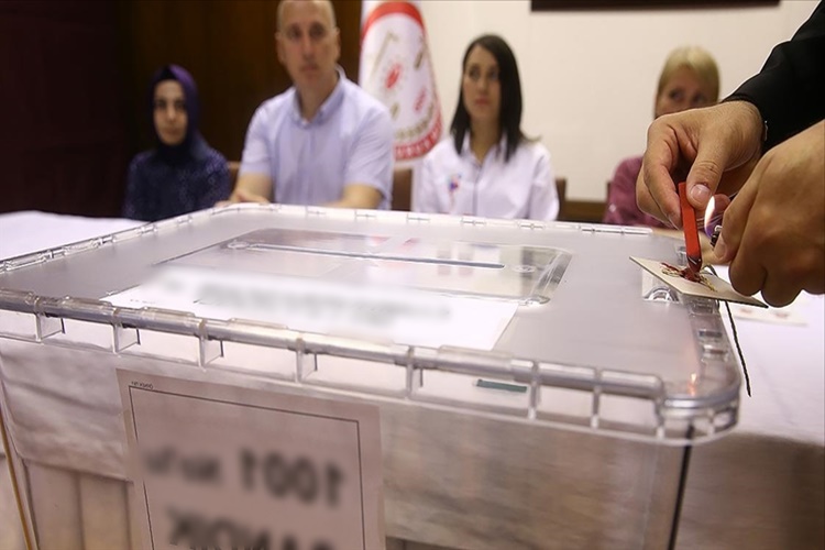 Sandık Kurulu Kaç Kişiden Oluşur?